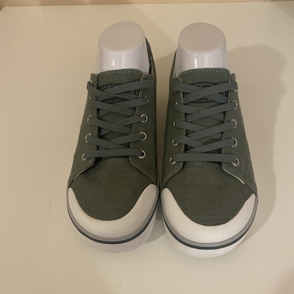 Keen Women's Elsa III Canvas Green Sneaker Size 7.5 - Picture 6 of 14
